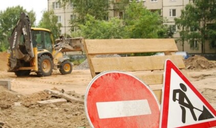 В Хабаровске на ремонт ведущих к школам дорог направят 10 млн рублей