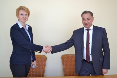 Заключение договора Комитет потребительского рынка, пищевой и перерабатывающей промышленности края с ООО «Центральный продовольственный рынок» и ЗАО «Али» об организации ярмарок «выходного дня».